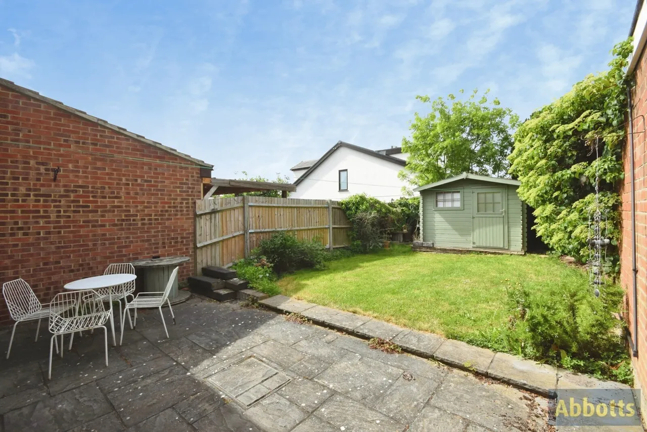 Hilary Crescent, Rayleigh, Essex, SS6, photo 5