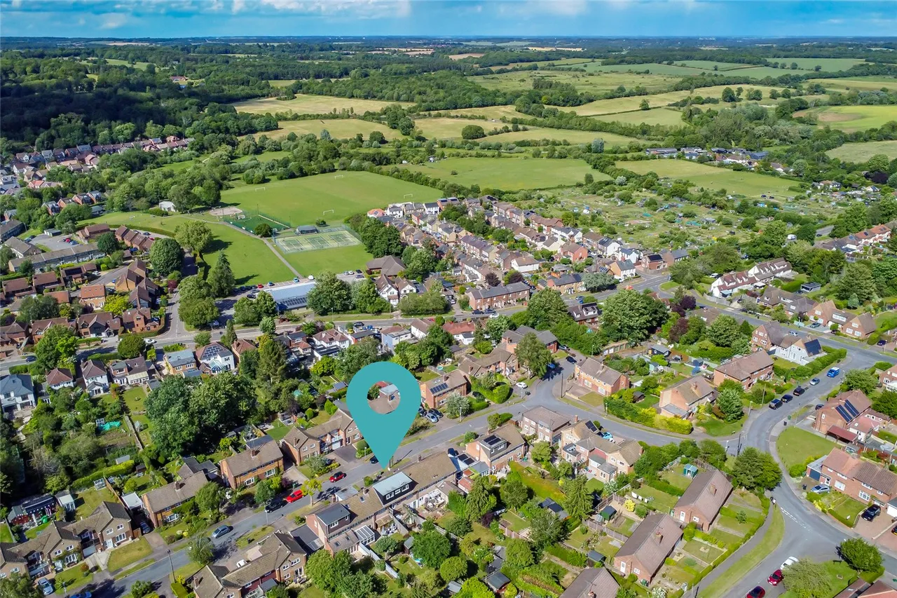 Garrard Way, Wheathampstead, Hertfordshire, AL4 8PE, photo 12