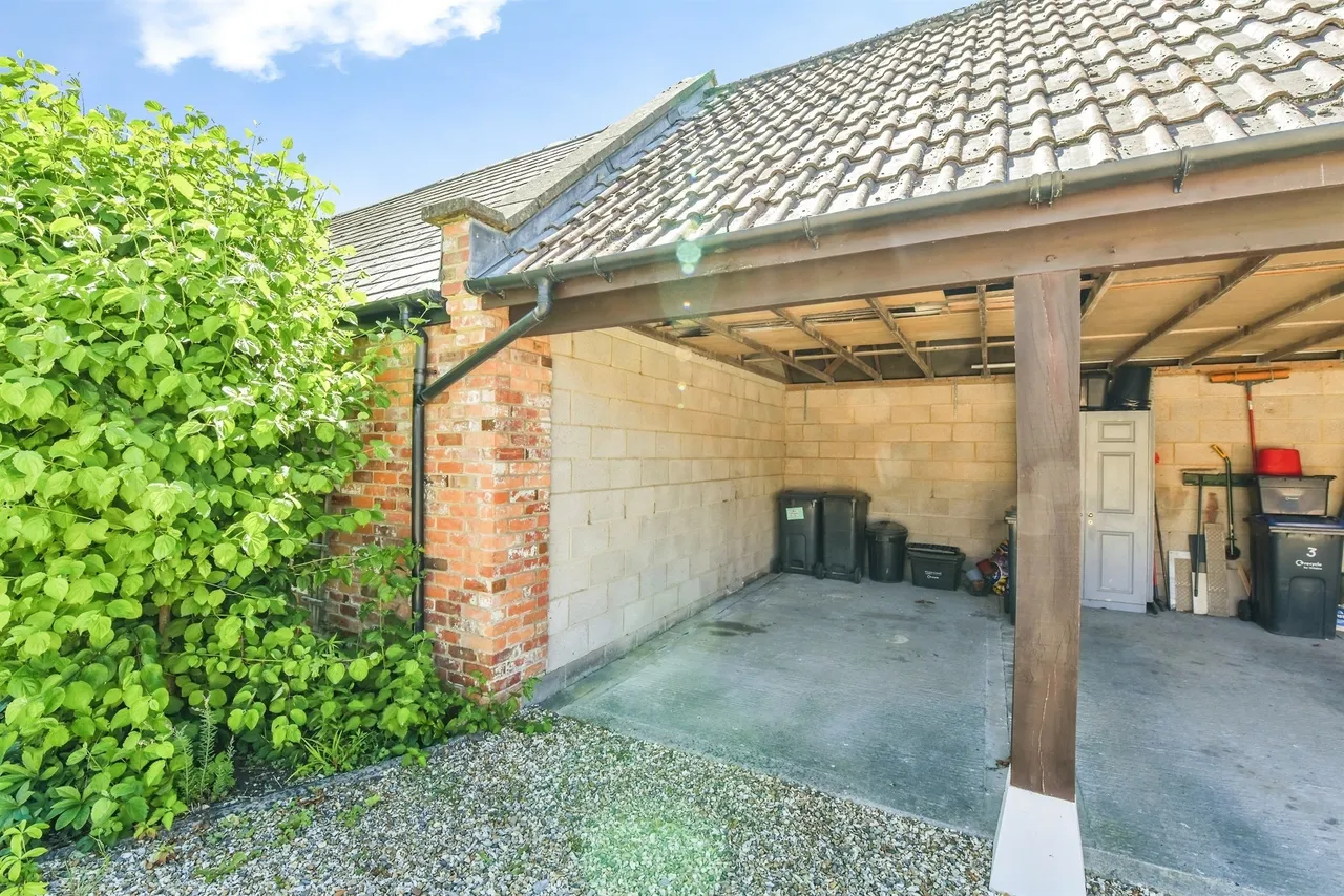 High Street, West Lavington, SN10, photo 15
