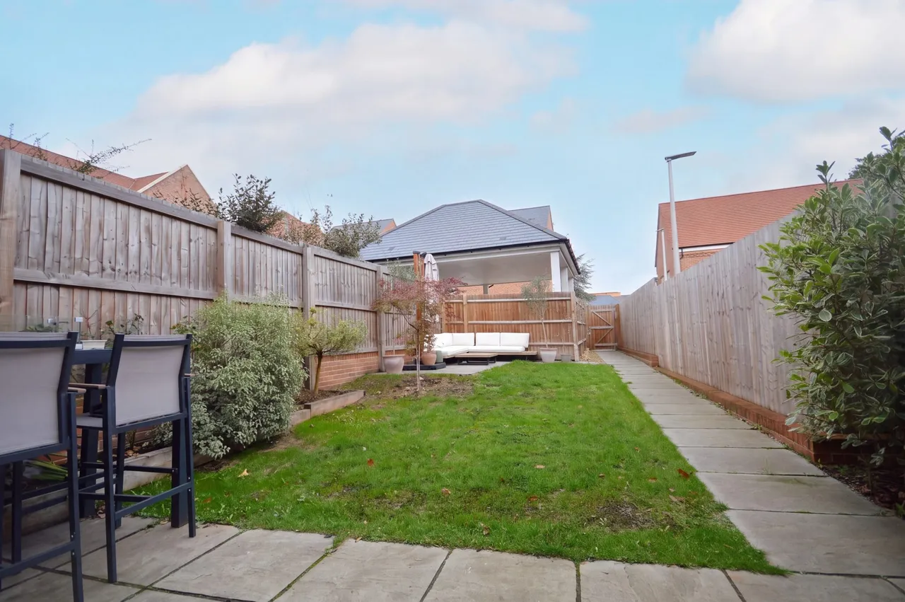 Minerva Way, Wilton Park, HP9, photo 13