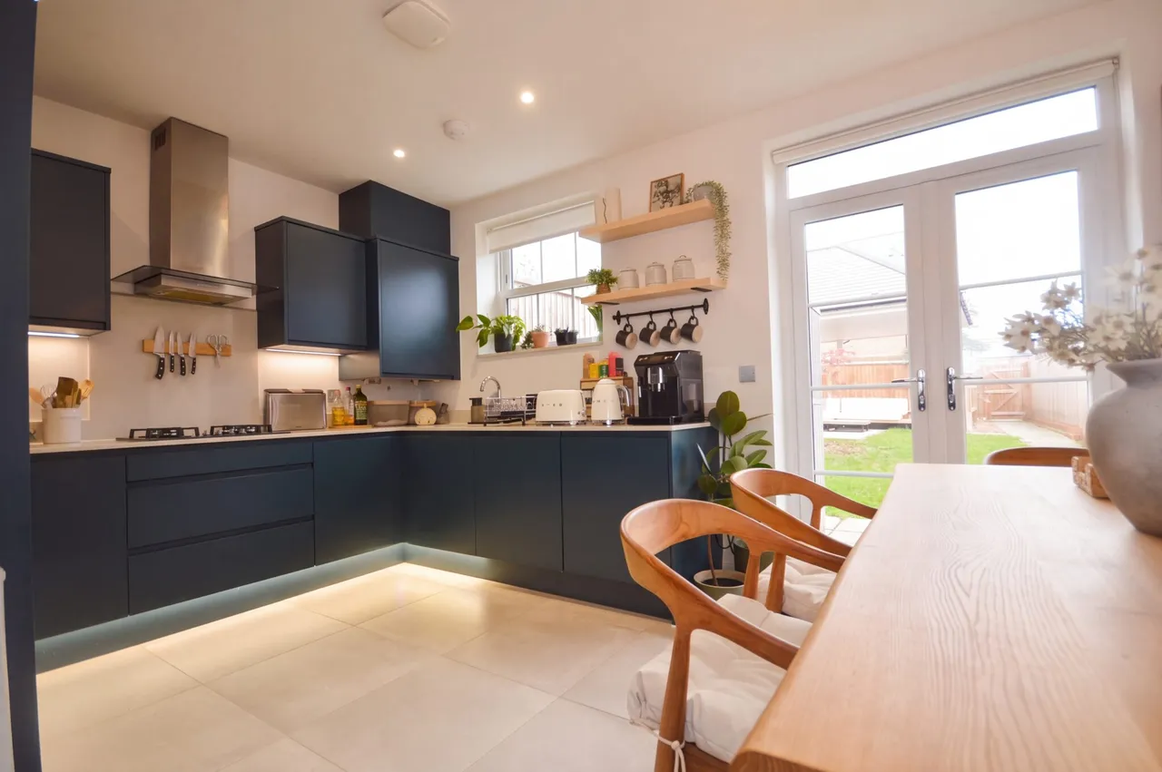 Minerva Way, Wilton Park, HP9, photo 10