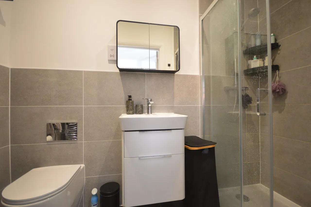 Minerva Way, Wilton Park, HP9, photo 12