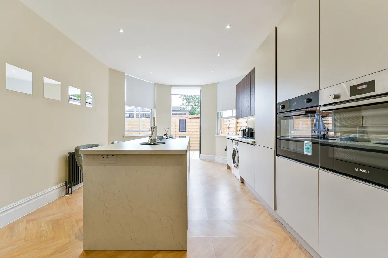 4a Stuart Crescent, London, photo 7