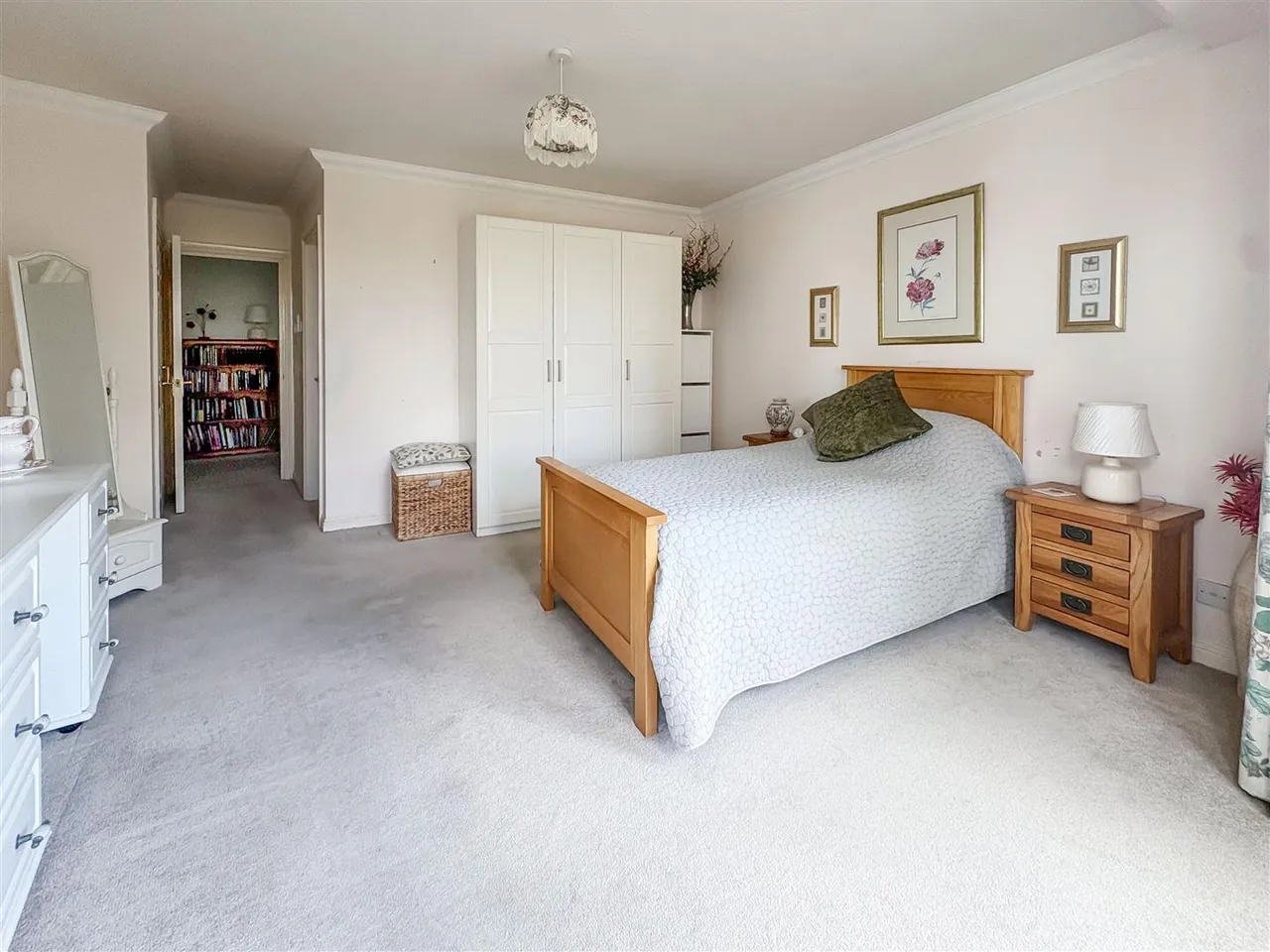 Beach Crescent, Littlehampton, photo 14