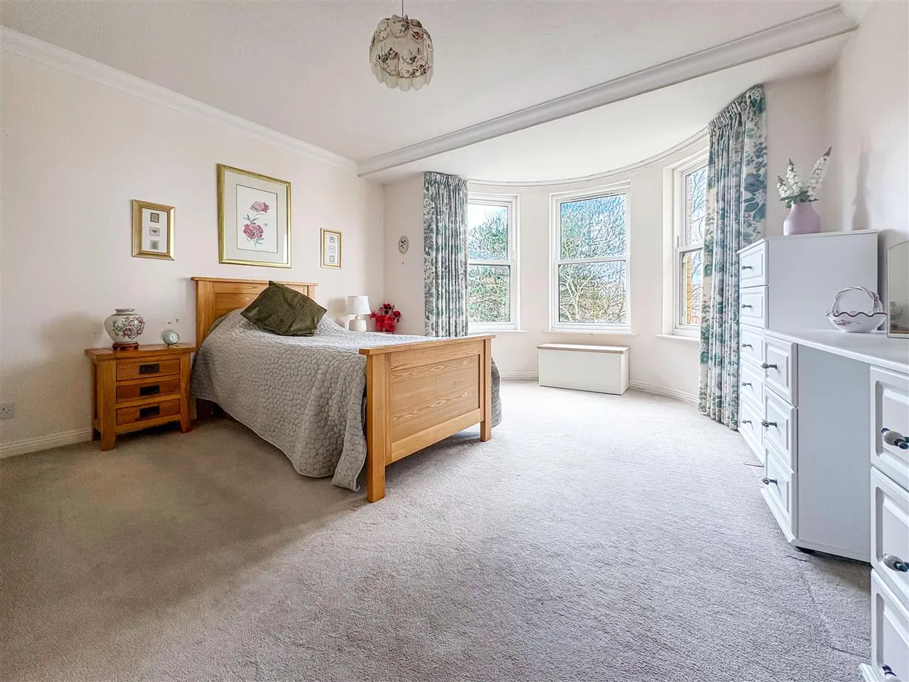 Beach Crescent, Littlehampton, photo 12