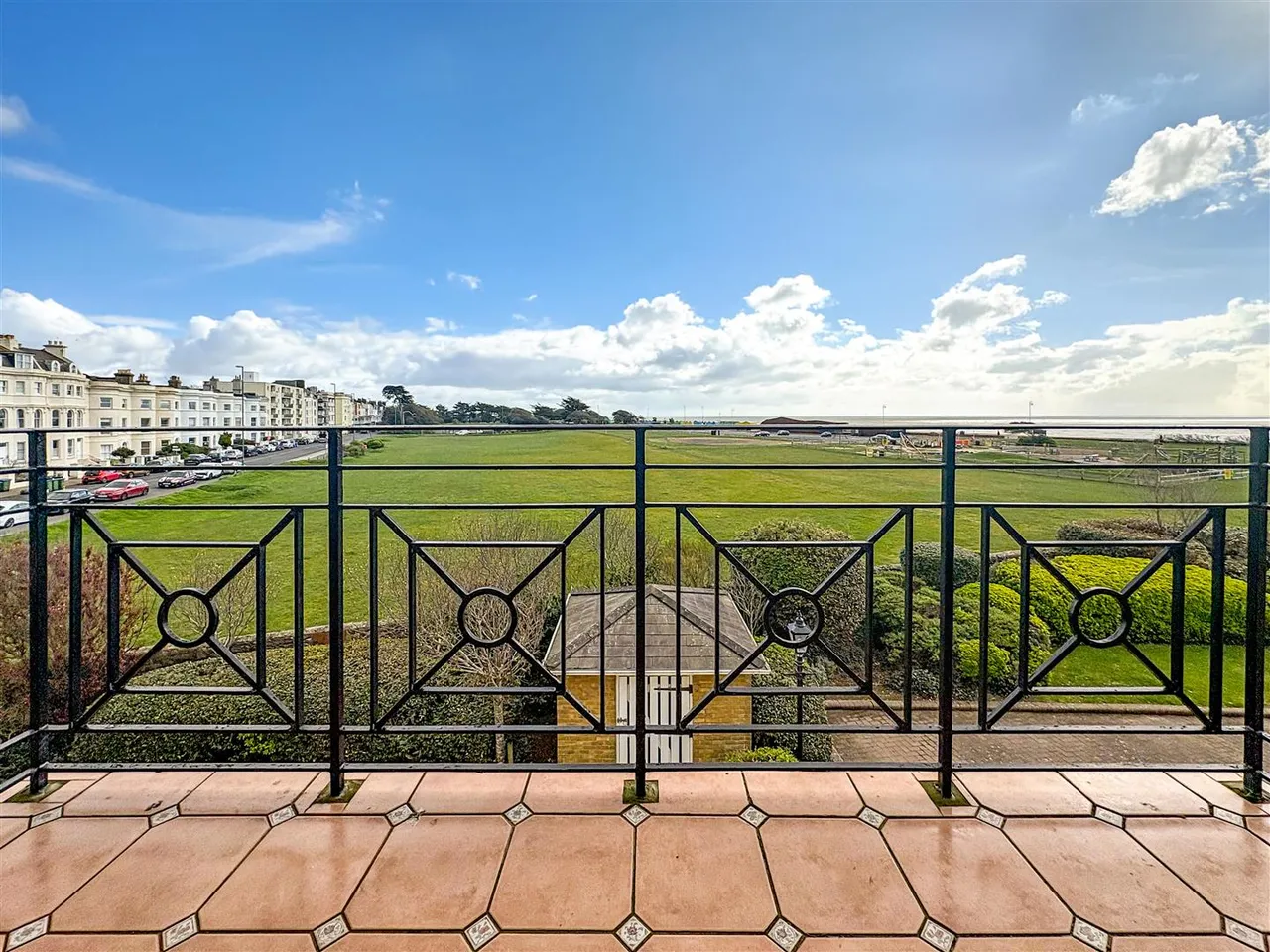 Beach Crescent, Littlehampton, photo 19