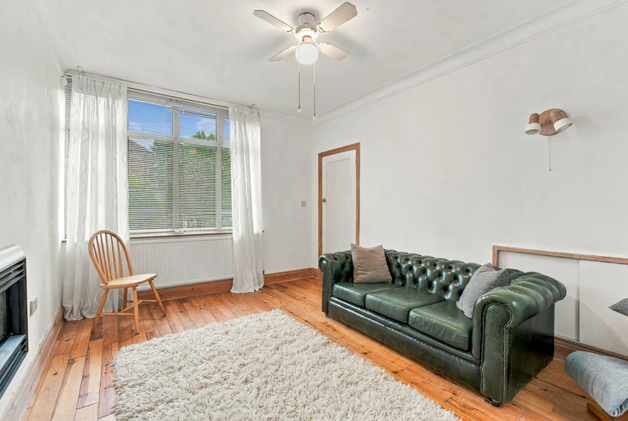 Sandy Meade, Prestwich, M25, photo 4
