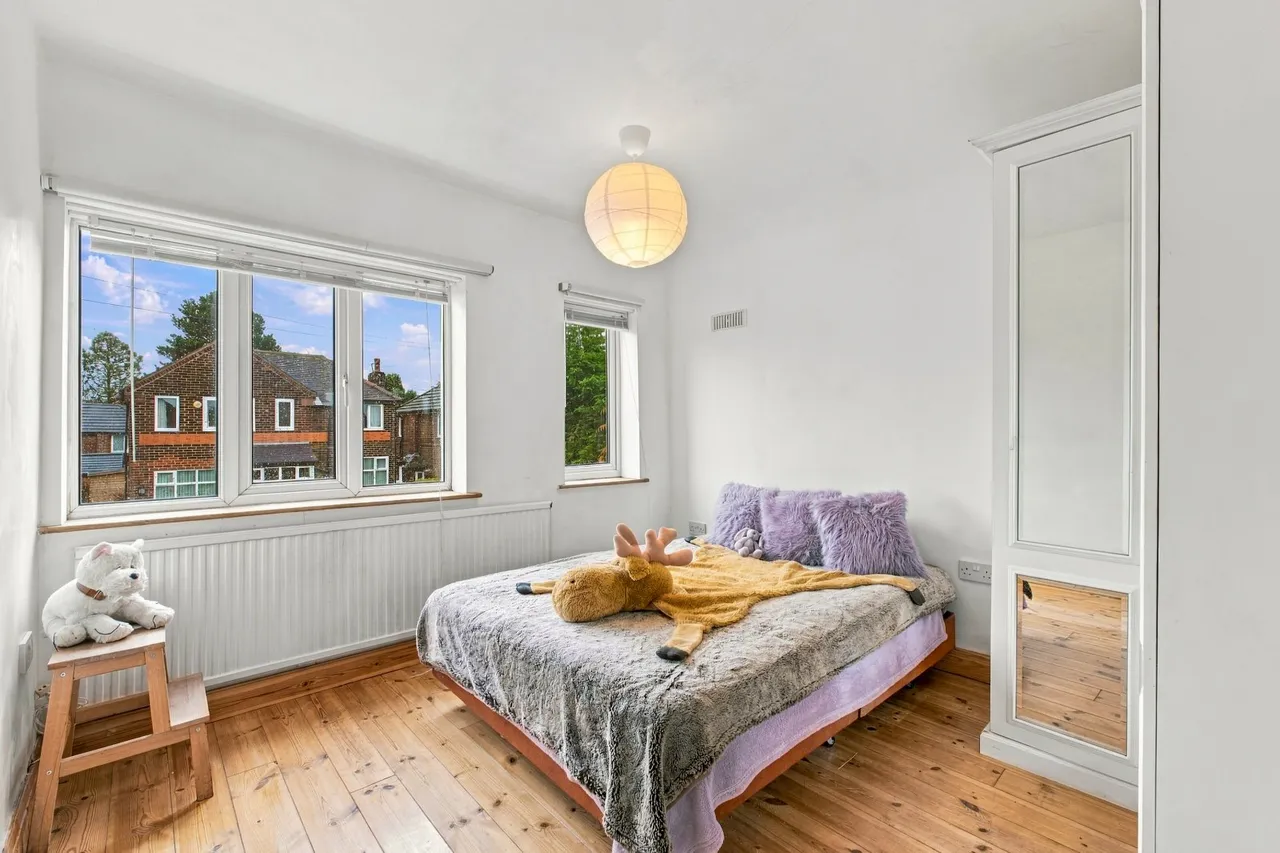 Sandy Meade, Prestwich, M25, photo 14