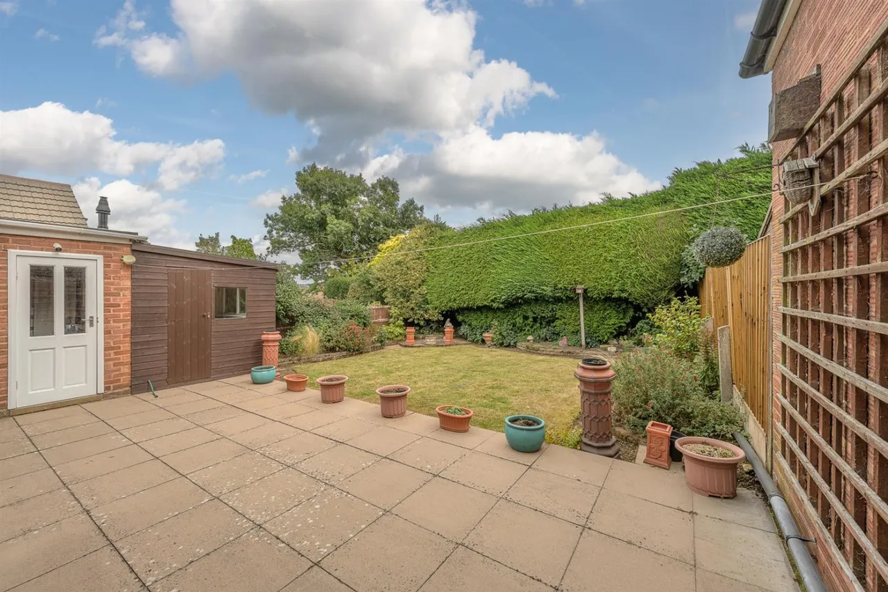 Brinley Way, Kingswinford, DY6, photo 10