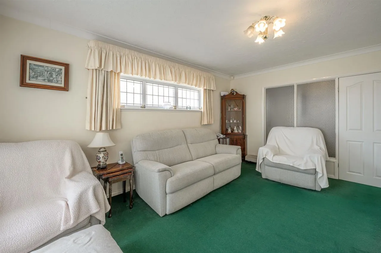 Brinley Way, Kingswinford, DY6, photo 6