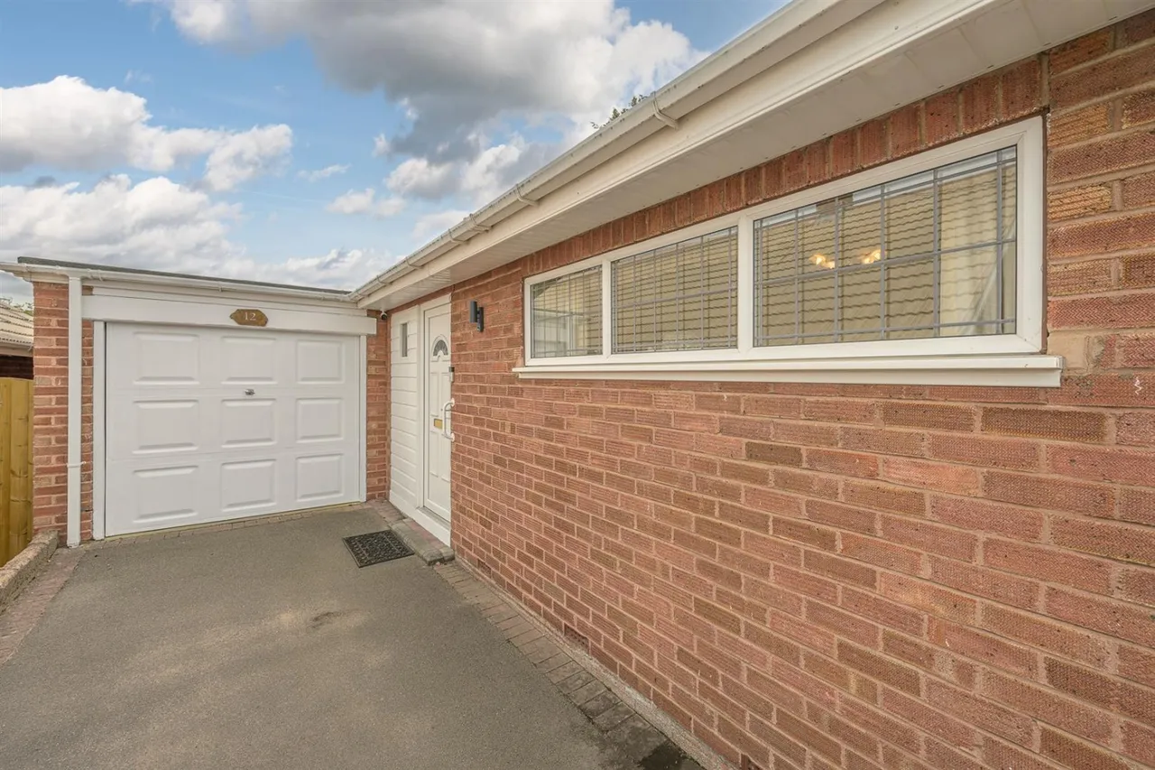 Brinley Way, Kingswinford, DY6, photo 20