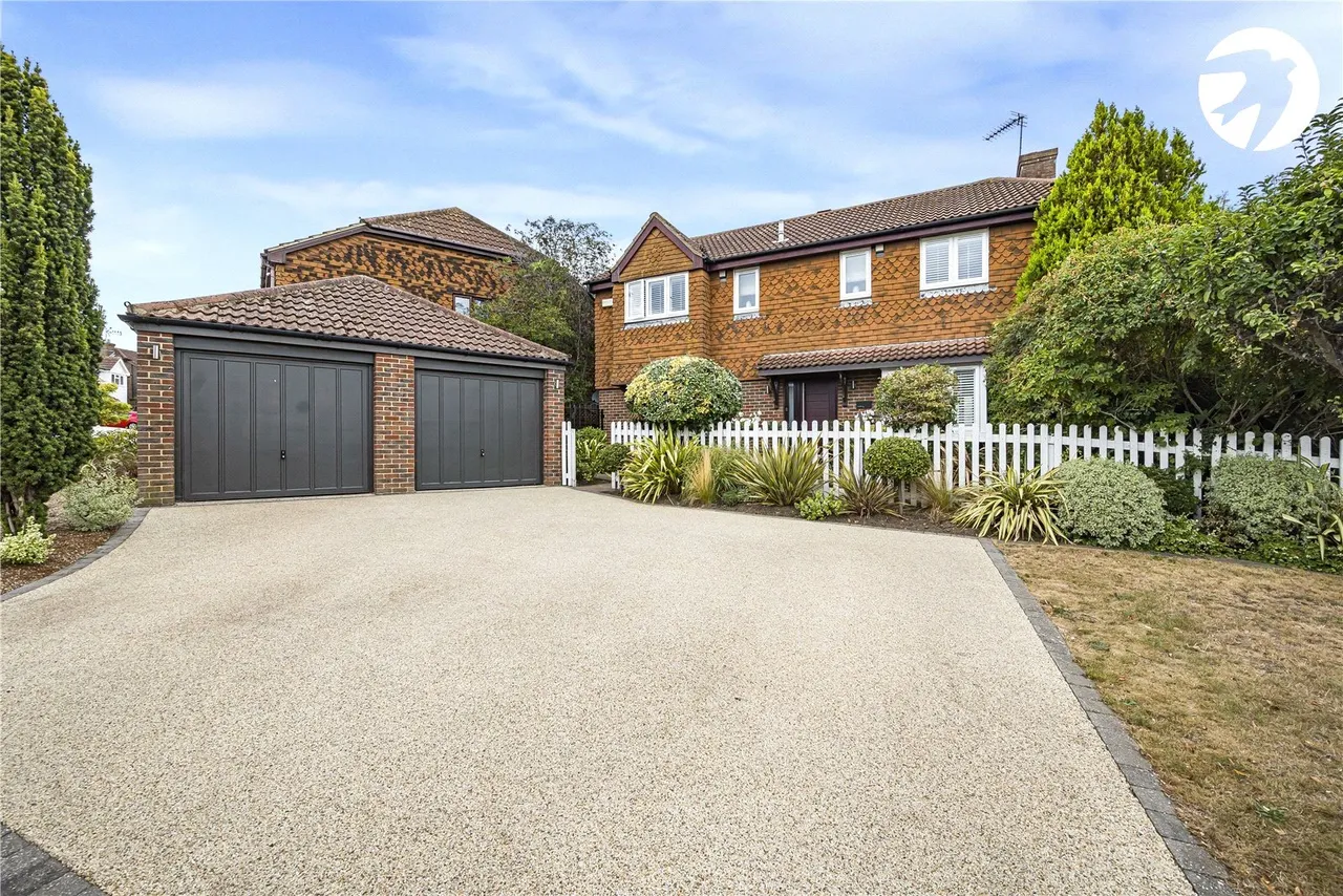 4 bed house for sale, Selah Drive, Swanley, BR8