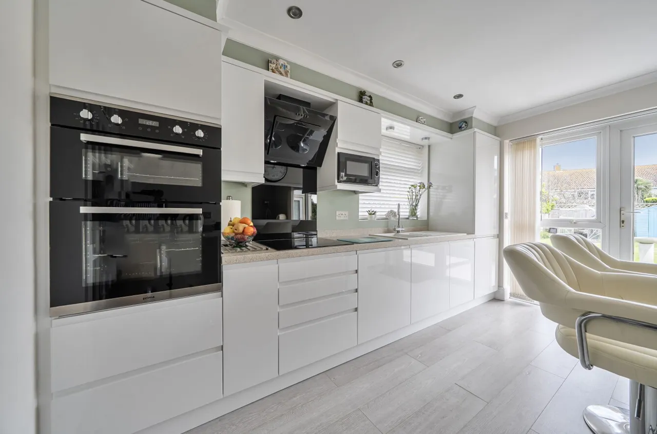 Sandringham Close, Bracklesham Bay, PO20, photo 3