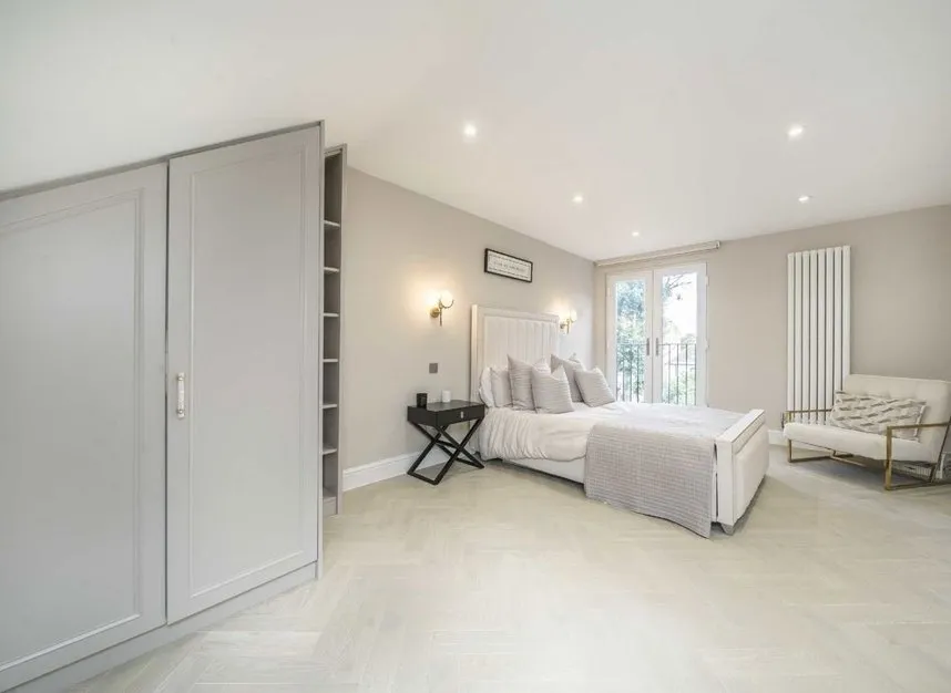 Whitehall Gardens, Acton, W3, photo 5