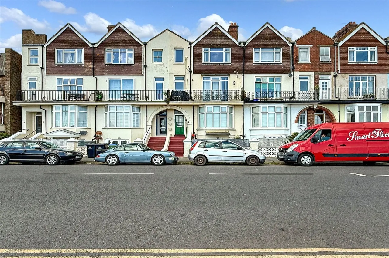 3 bed property for sale, Littlehampton, BN17