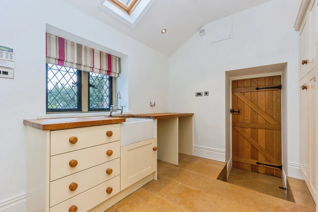 Hobson Moor Road, Mottram, Hyde, Greater Manchester, SK14, photo 22