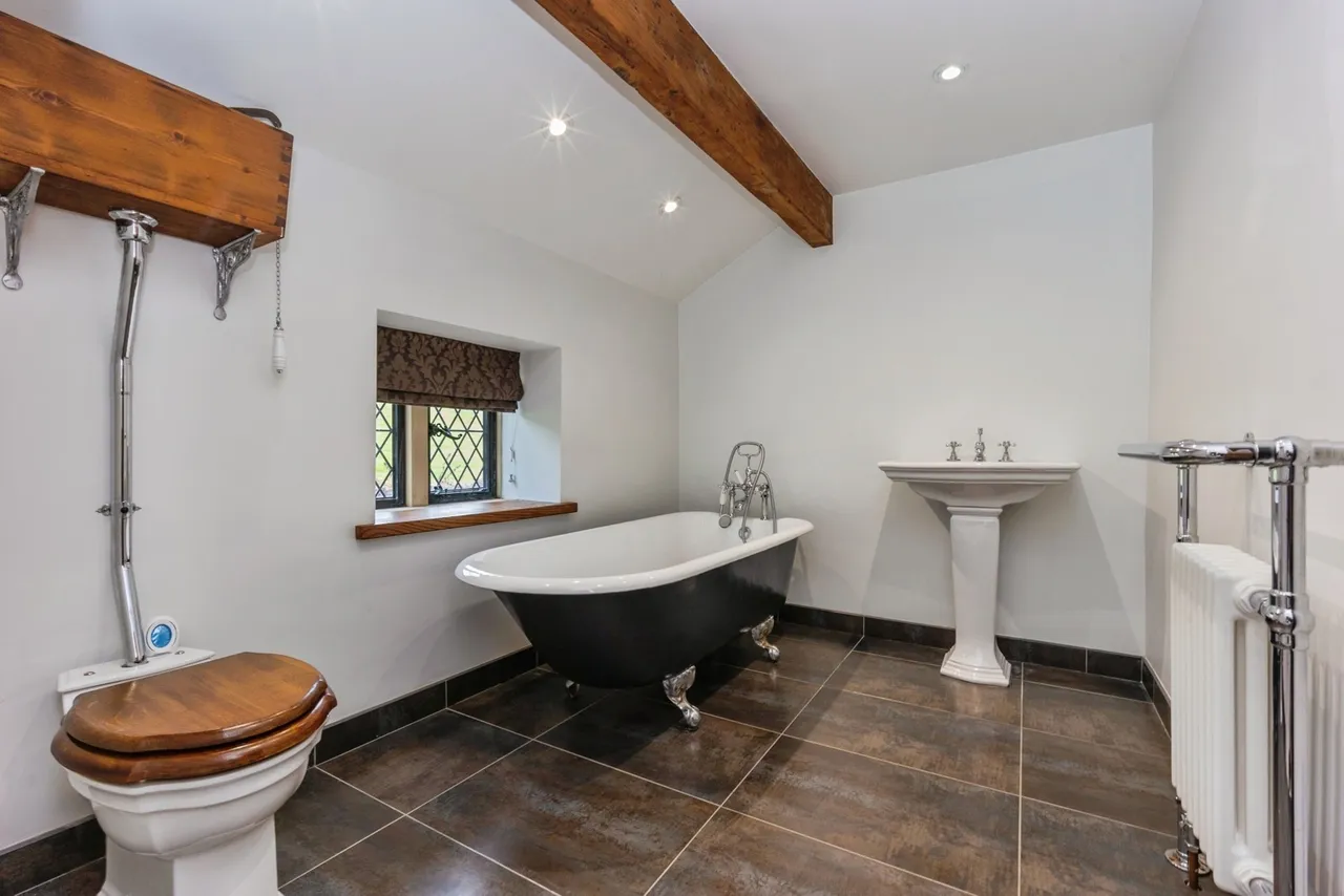 Hobson Moor Road, Mottram, Hyde, Greater Manchester, SK14, photo 36