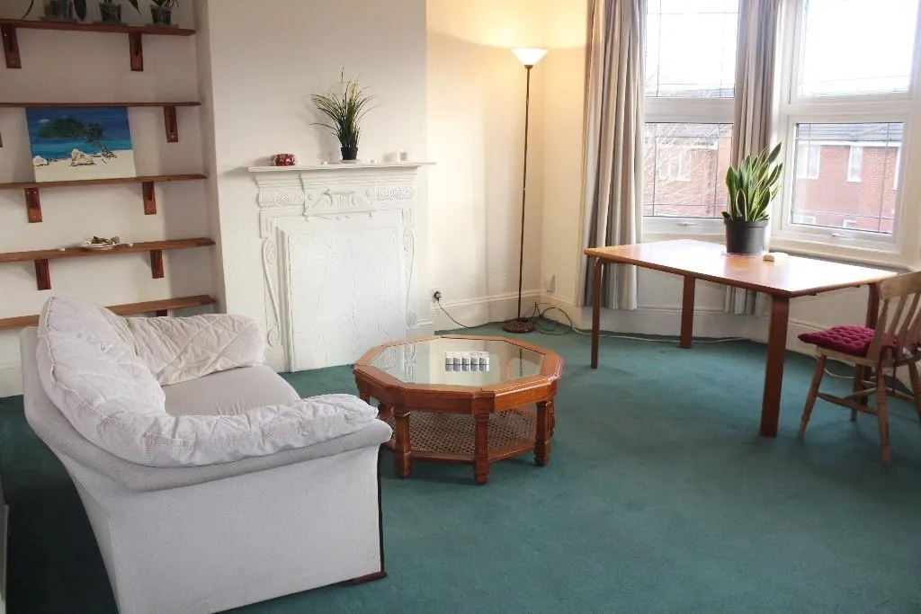 Squires Lane, London, N3, photo 6