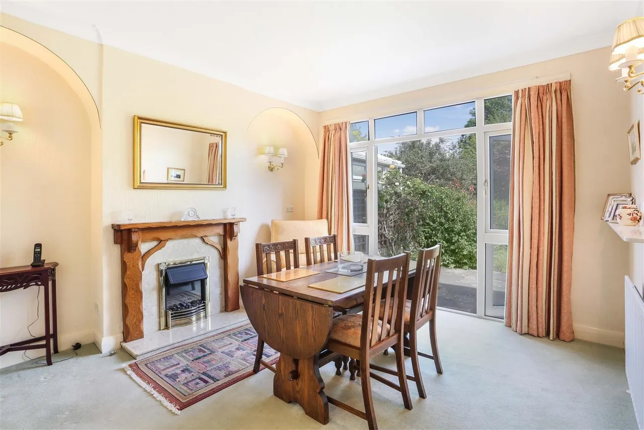 Warnham Court Road, Carshalton, SM5 3ND, photo 5