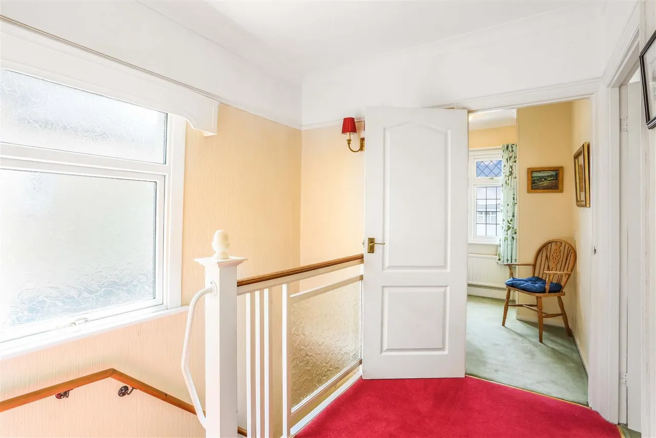Warnham Court Road, Carshalton, SM5 3ND, photo 13