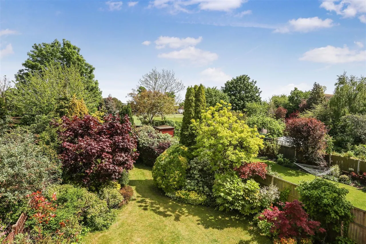 Warnham Court Road, Carshalton, SM5 3ND, photo 20