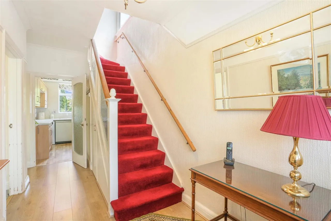 Warnham Court Road, Carshalton, SM5 3ND, photo 12