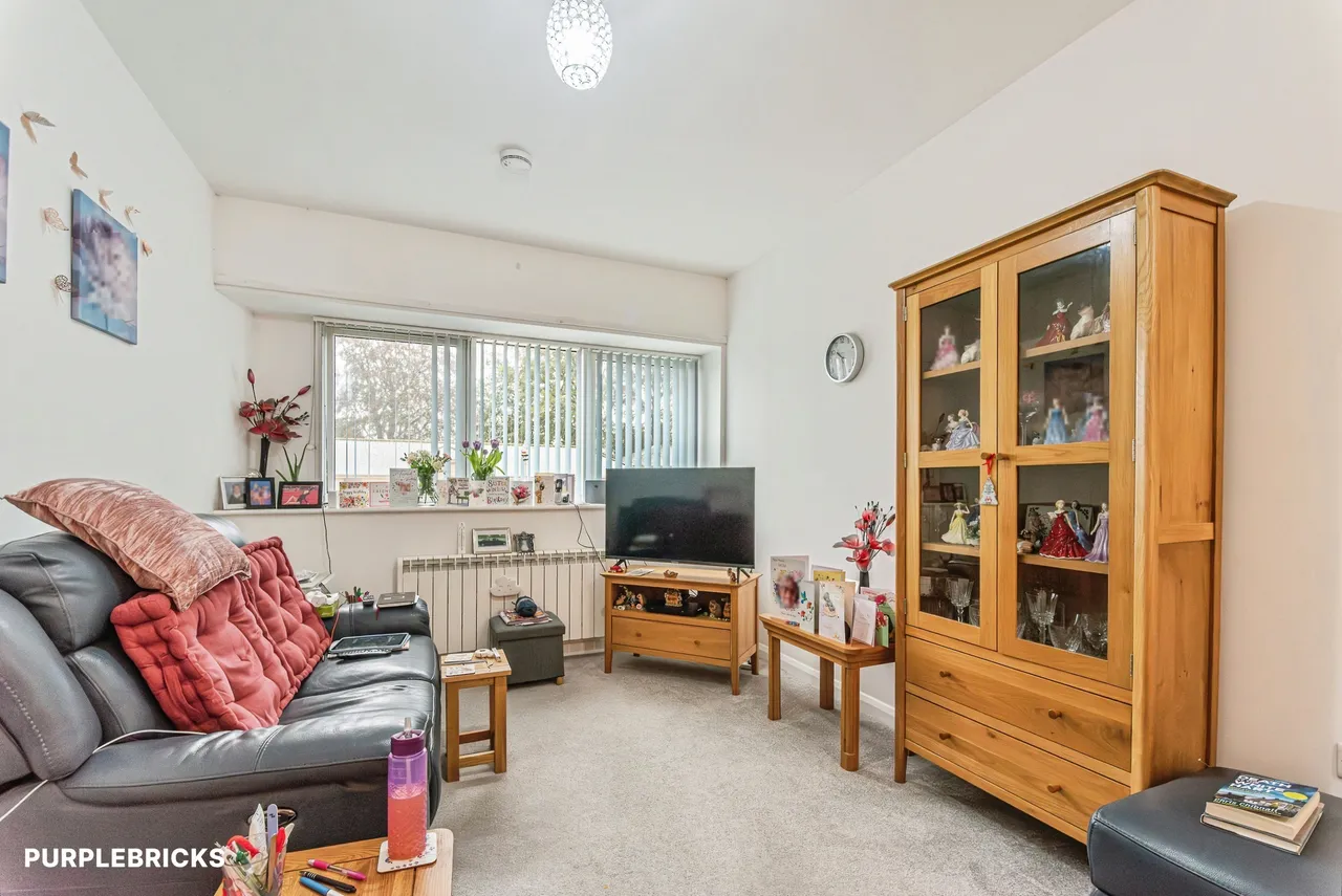 Sir Bernard Lovell Road, Malmesbury, SN16, photo 12