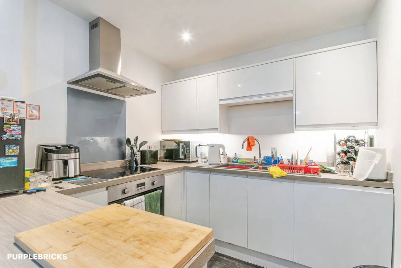 Sir Bernard Lovell Road, Malmesbury, SN16, photo 4