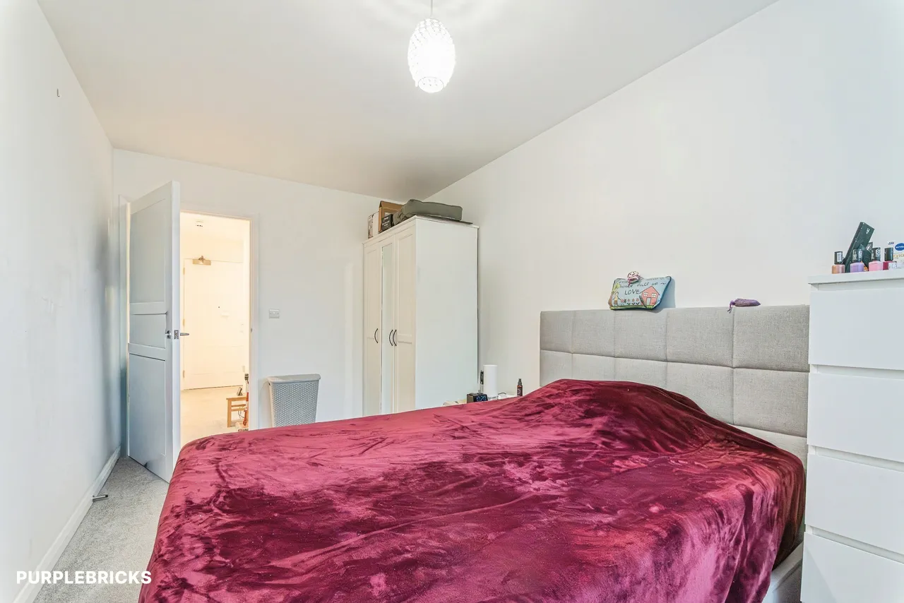 Sir Bernard Lovell Road, Malmesbury, SN16, photo 3