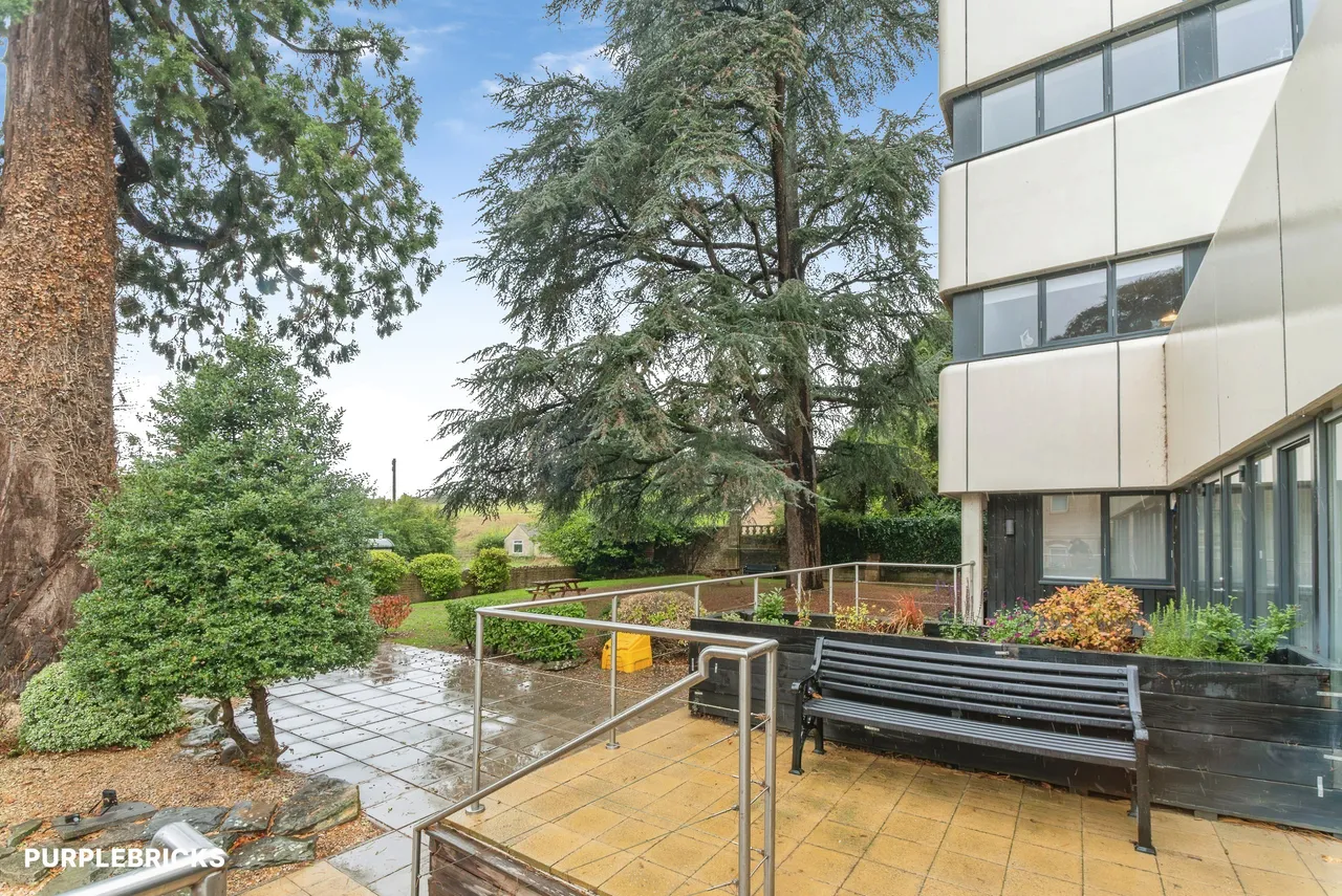 Sir Bernard Lovell Road, Malmesbury, SN16, photo 16