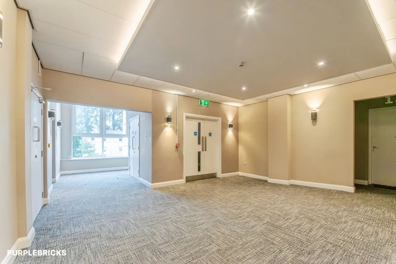 Sir Bernard Lovell Road, Malmesbury, SN16, photo 7