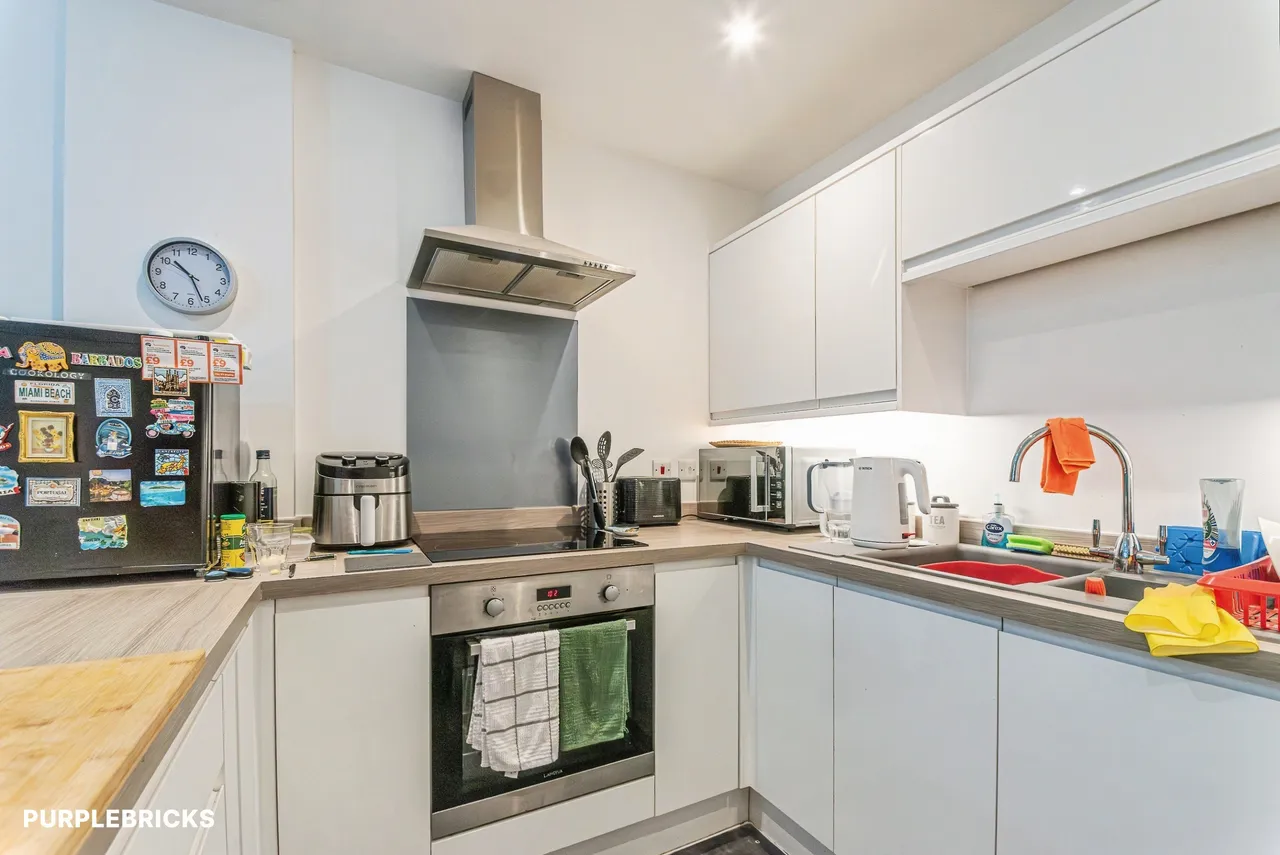 Sir Bernard Lovell Road, Malmesbury, SN16, photo 6