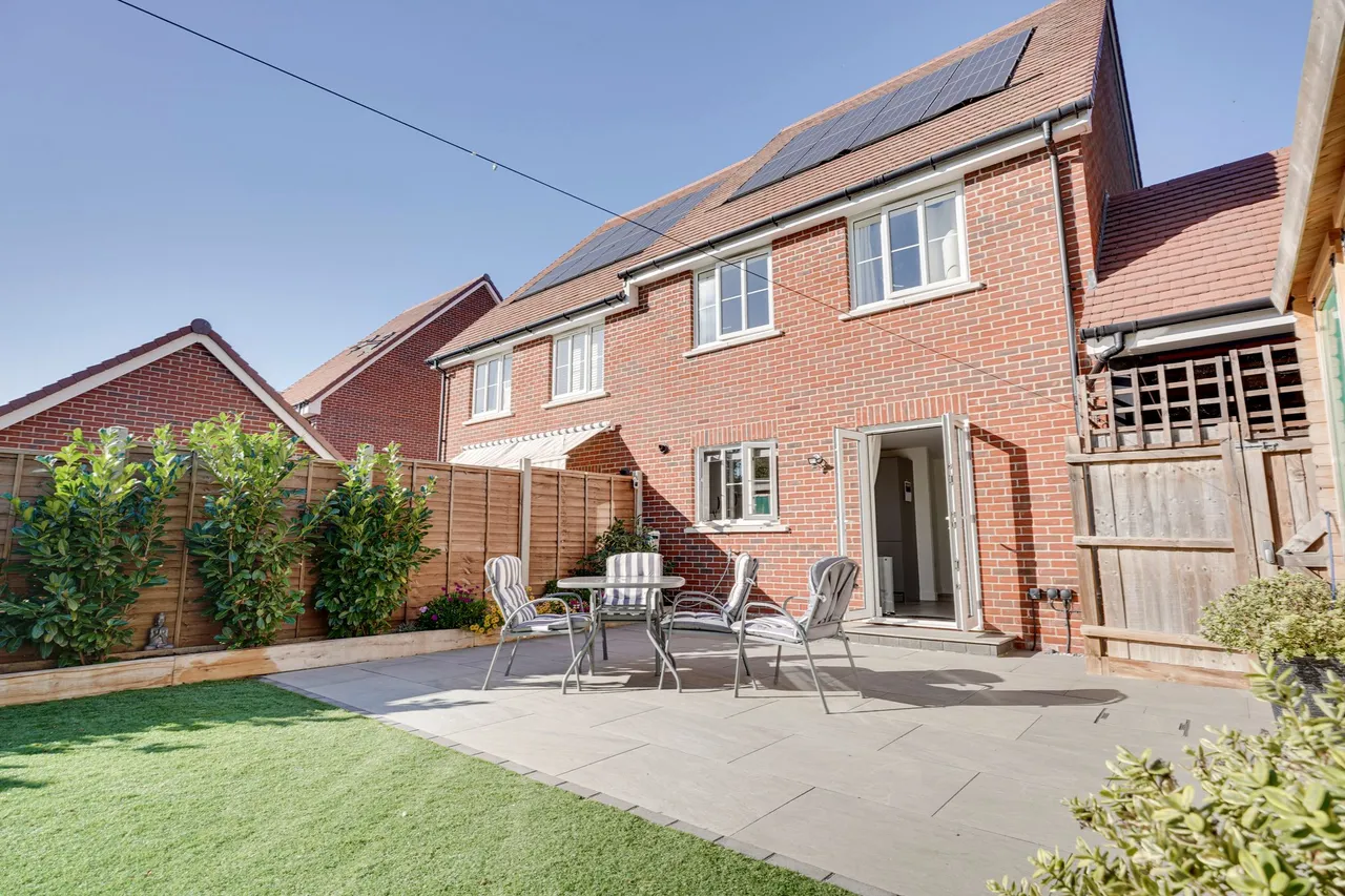 Truswell Crescent, Sawbridgeworth, CM21, photo 17