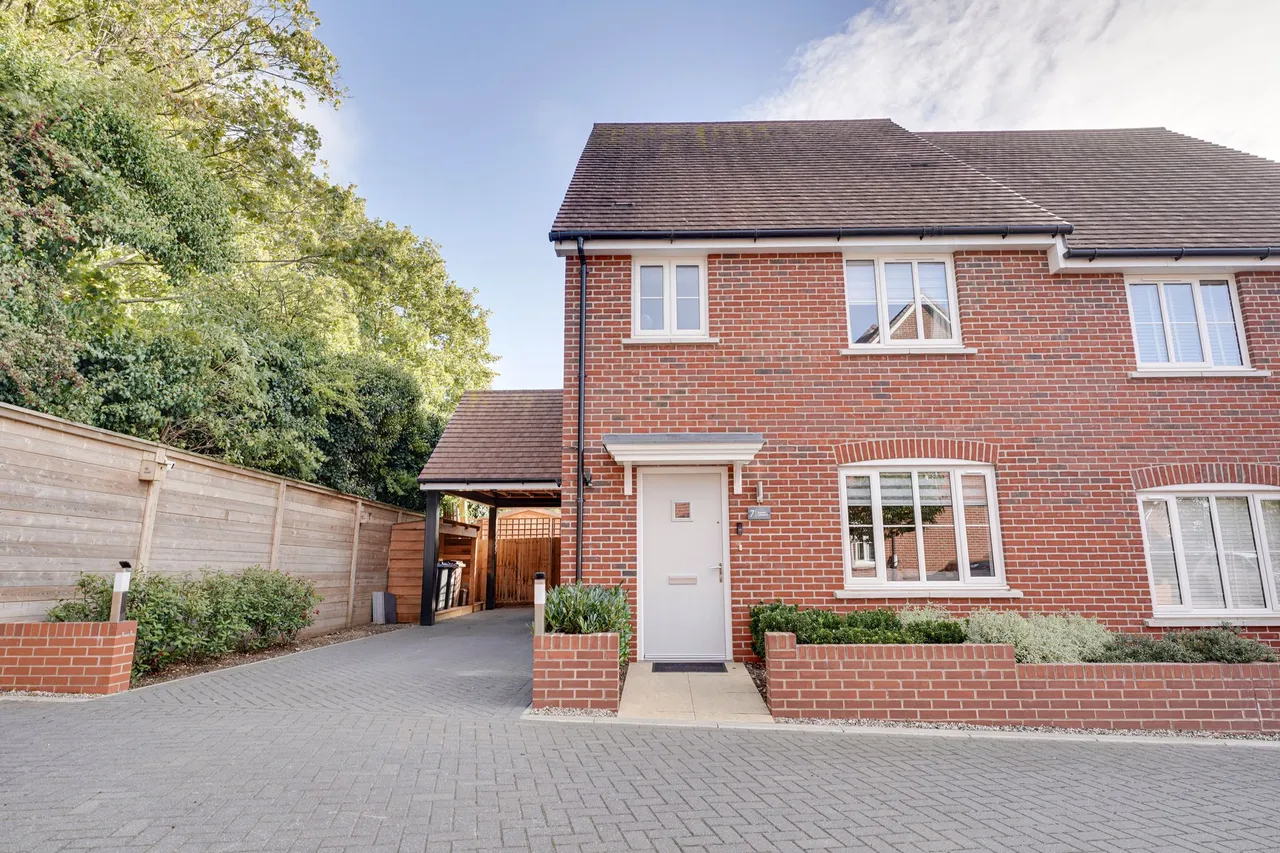 3 bed house for sale, Truswell Crescent, Sawbridgeworth, CM21