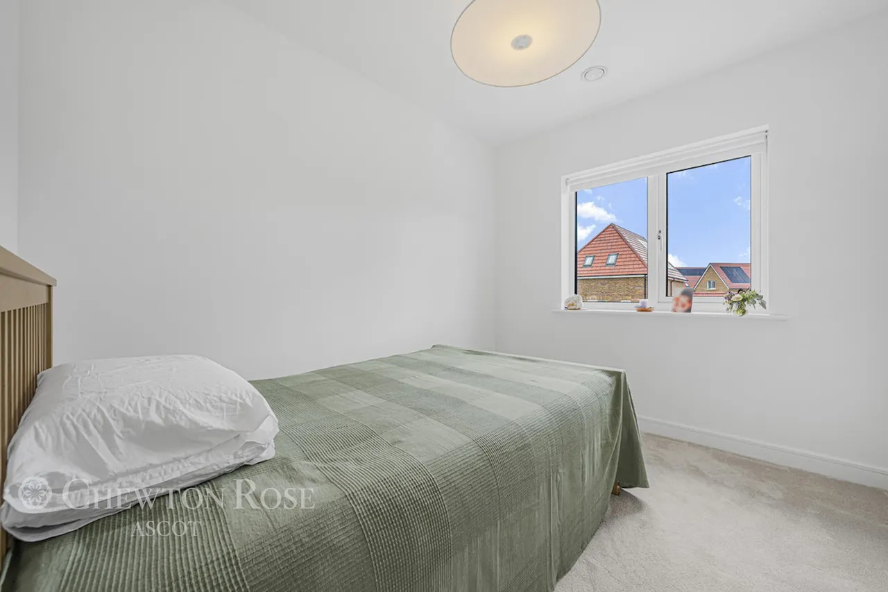 Heatherwood Road, Ascot, photo 15