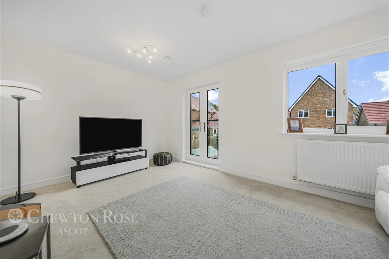 Heatherwood Road, Ascot, photo 6