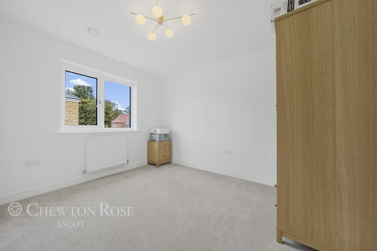 Heatherwood Road, Ascot, photo 8