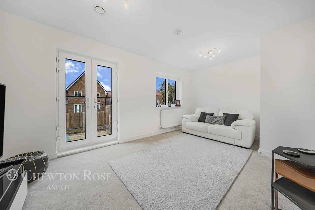 Heatherwood Road, Ascot, photo 5