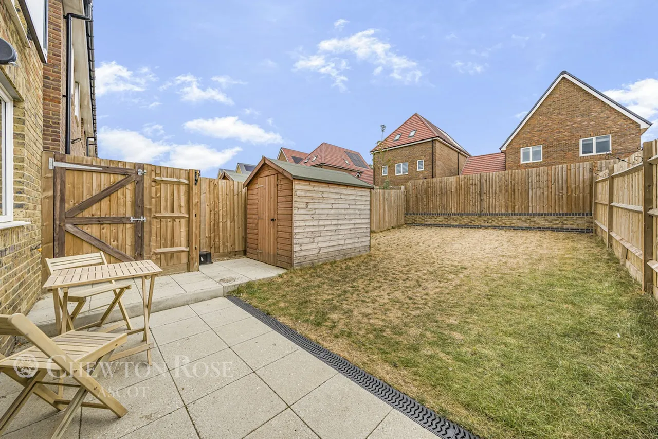 Heatherwood Road, Ascot, photo 2