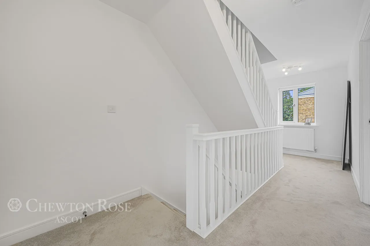 Heatherwood Road, Ascot, photo 10