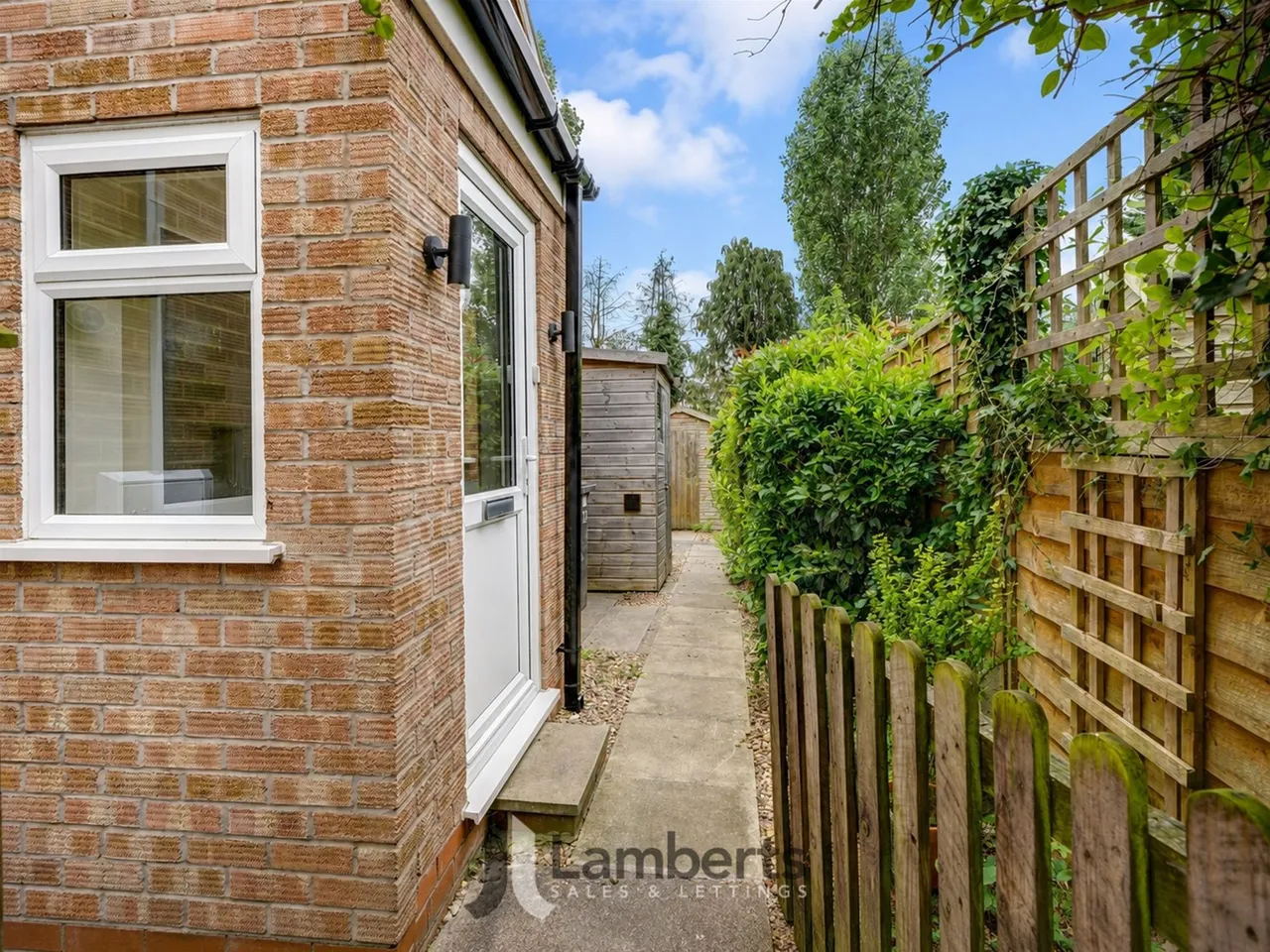 22 Malfield Avenue, Redditch, photo 15