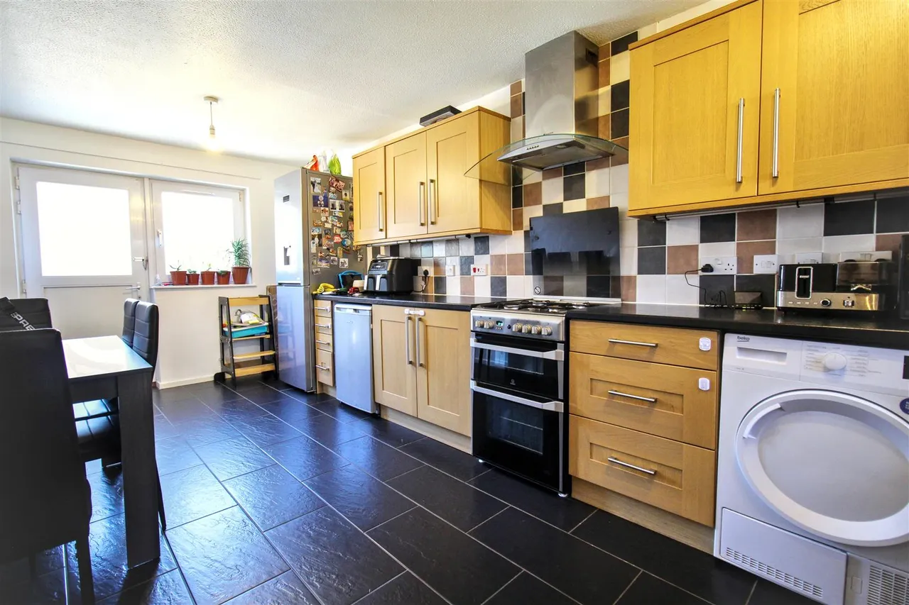 Oulton Road, Norwich, NR6, photo 2