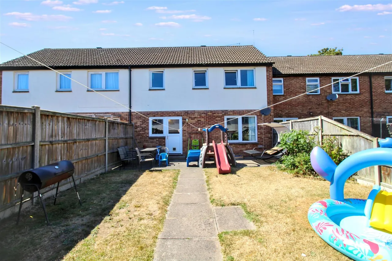 Oulton Road, Norwich, NR6, photo 3