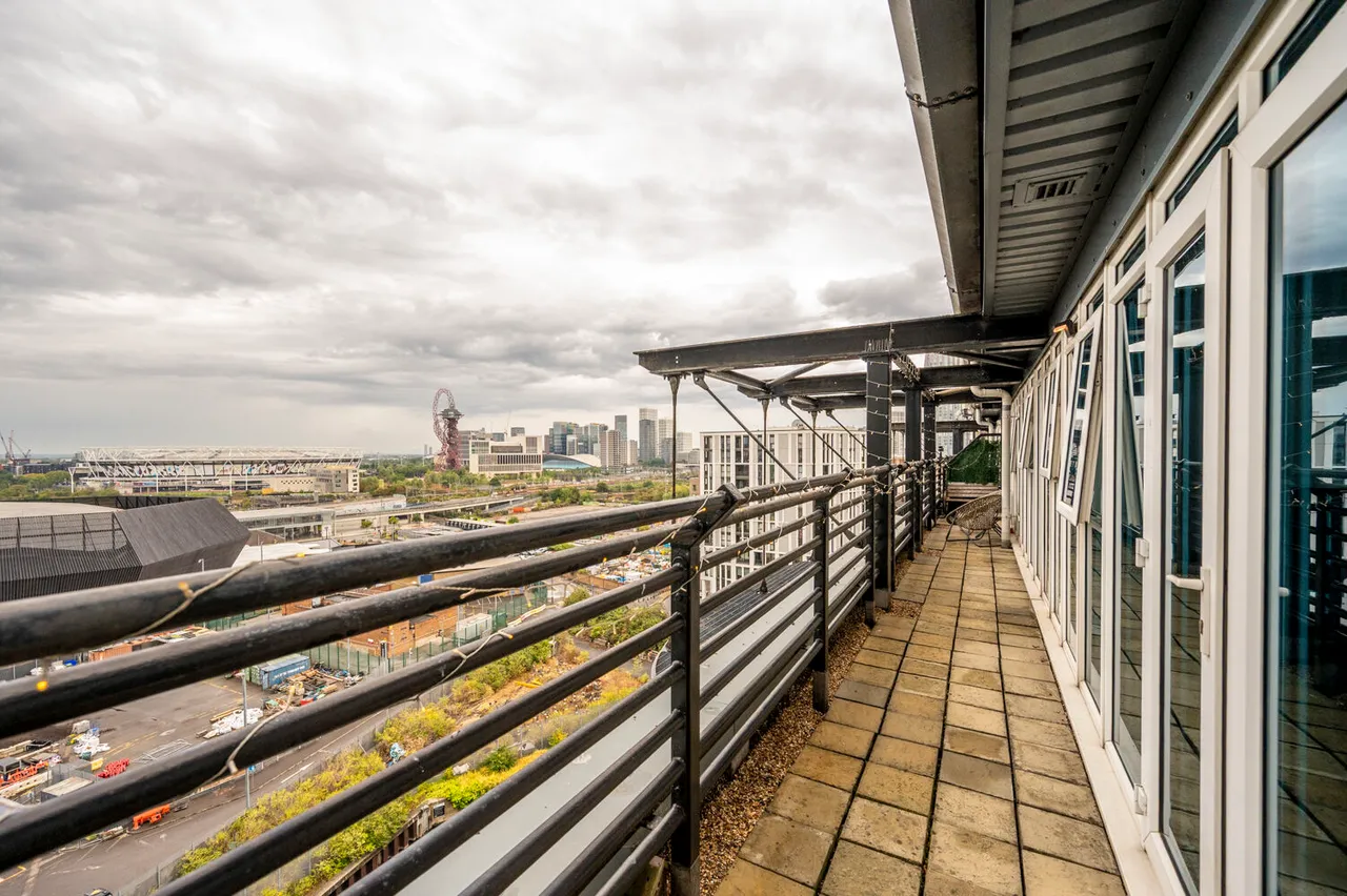 London, E15, photo 10
