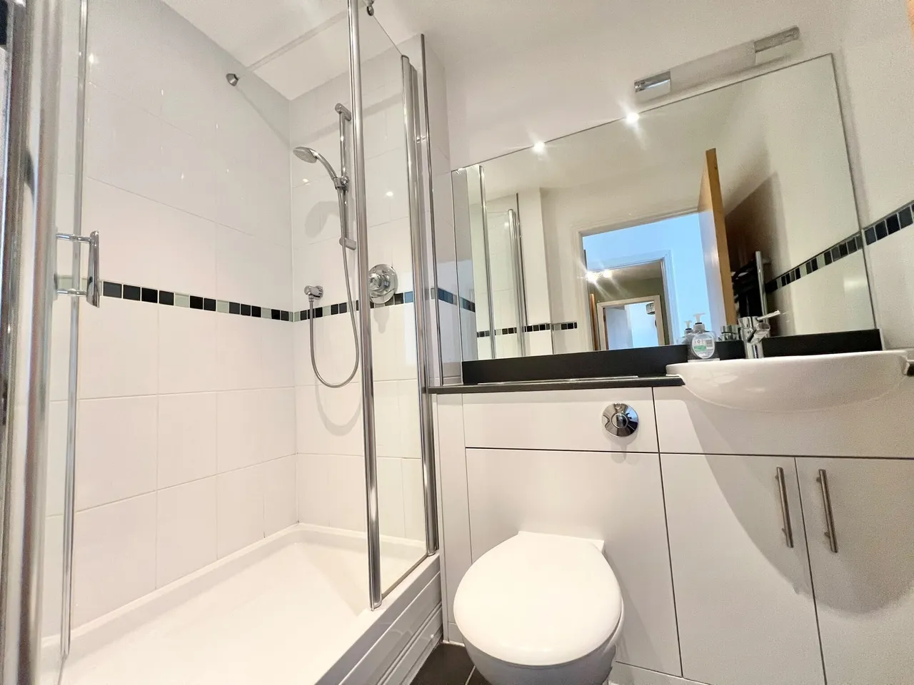 Commercial Street, B1, photo 6