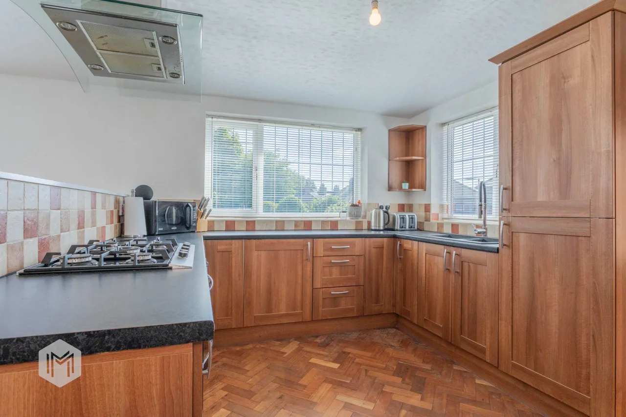 Fourth Avenue, Bolton, BL1 4LU, photo 6