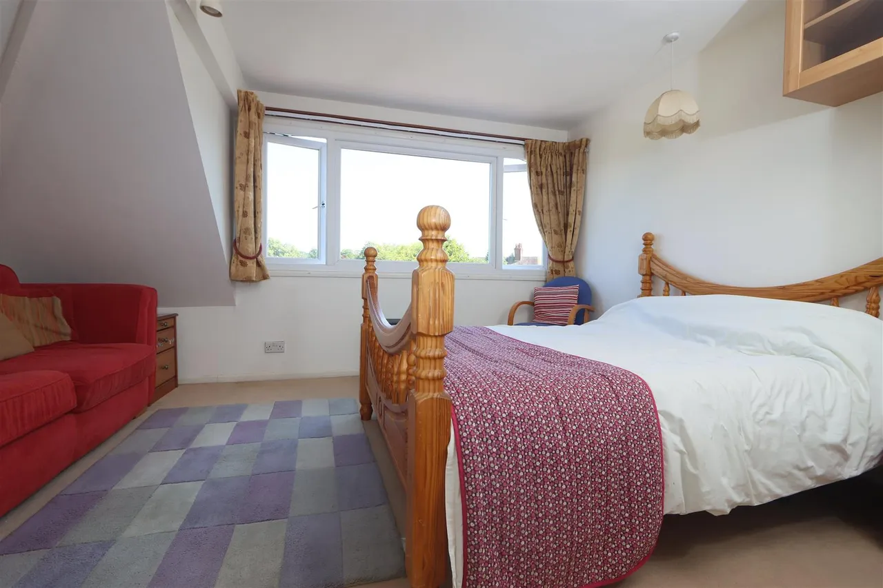 Kidderminster Road, Hagley, Stourbridge, photo 11