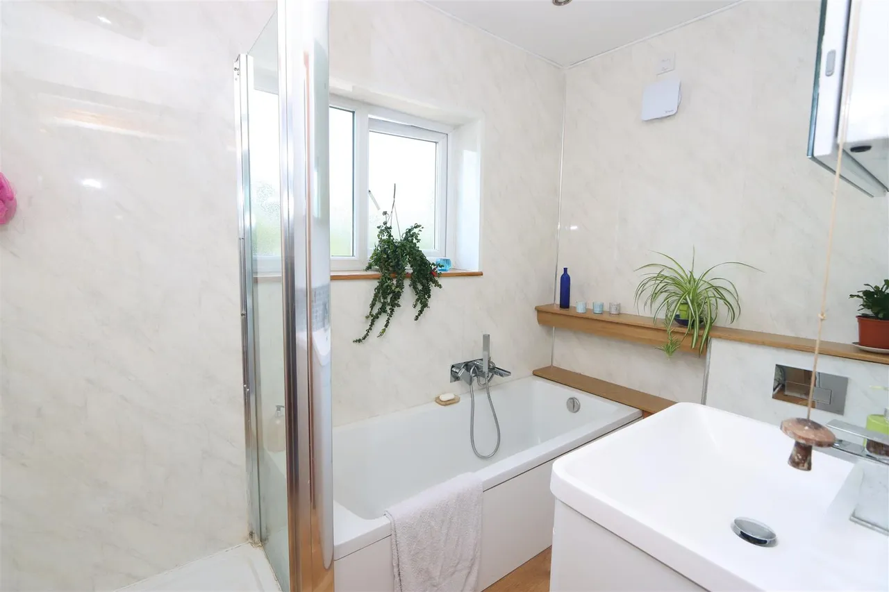 Kidderminster Road, Hagley, Stourbridge, photo 18