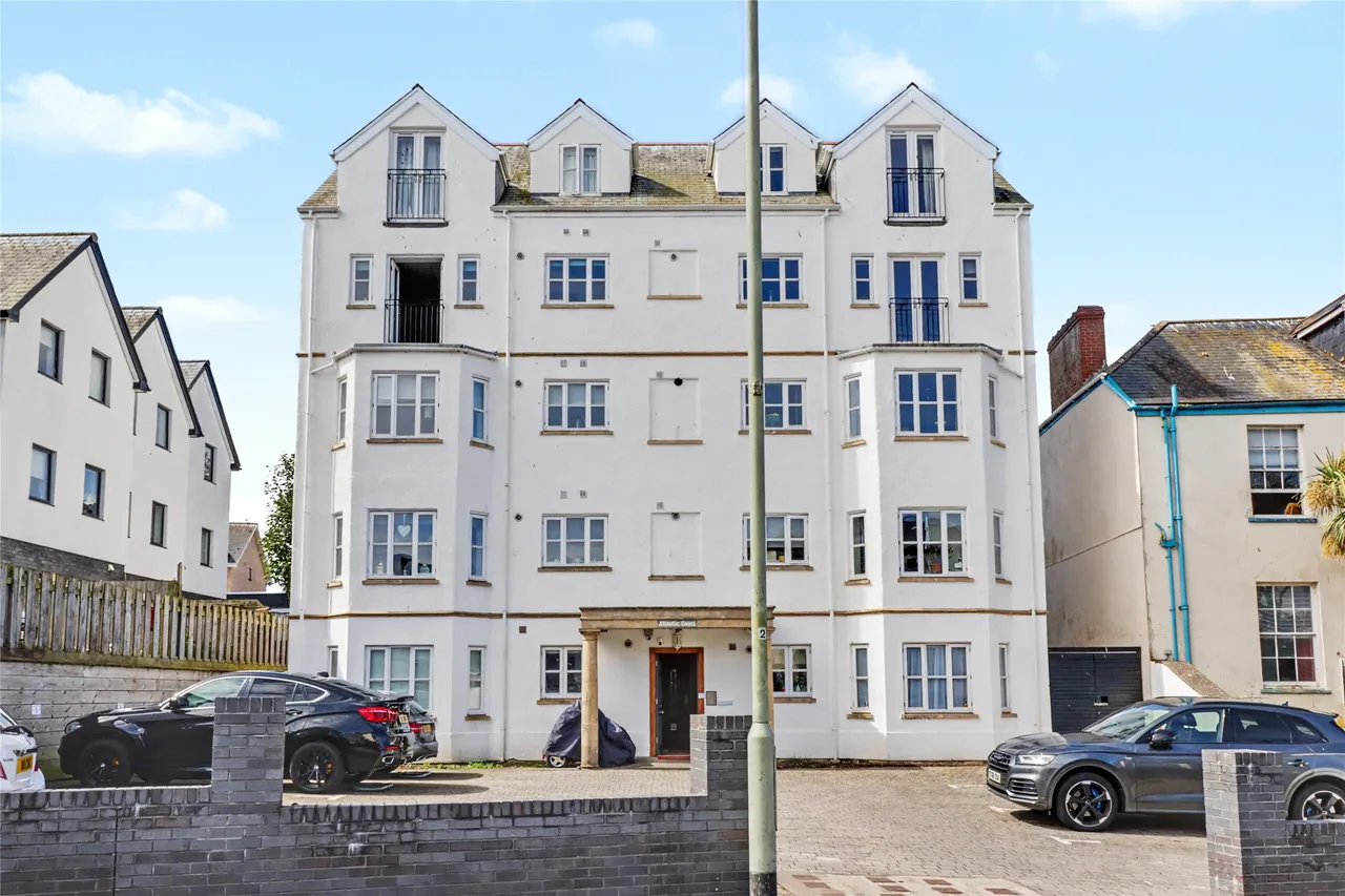 2 bed flat for sale, Northfield Road, Ilfracombe, EX34