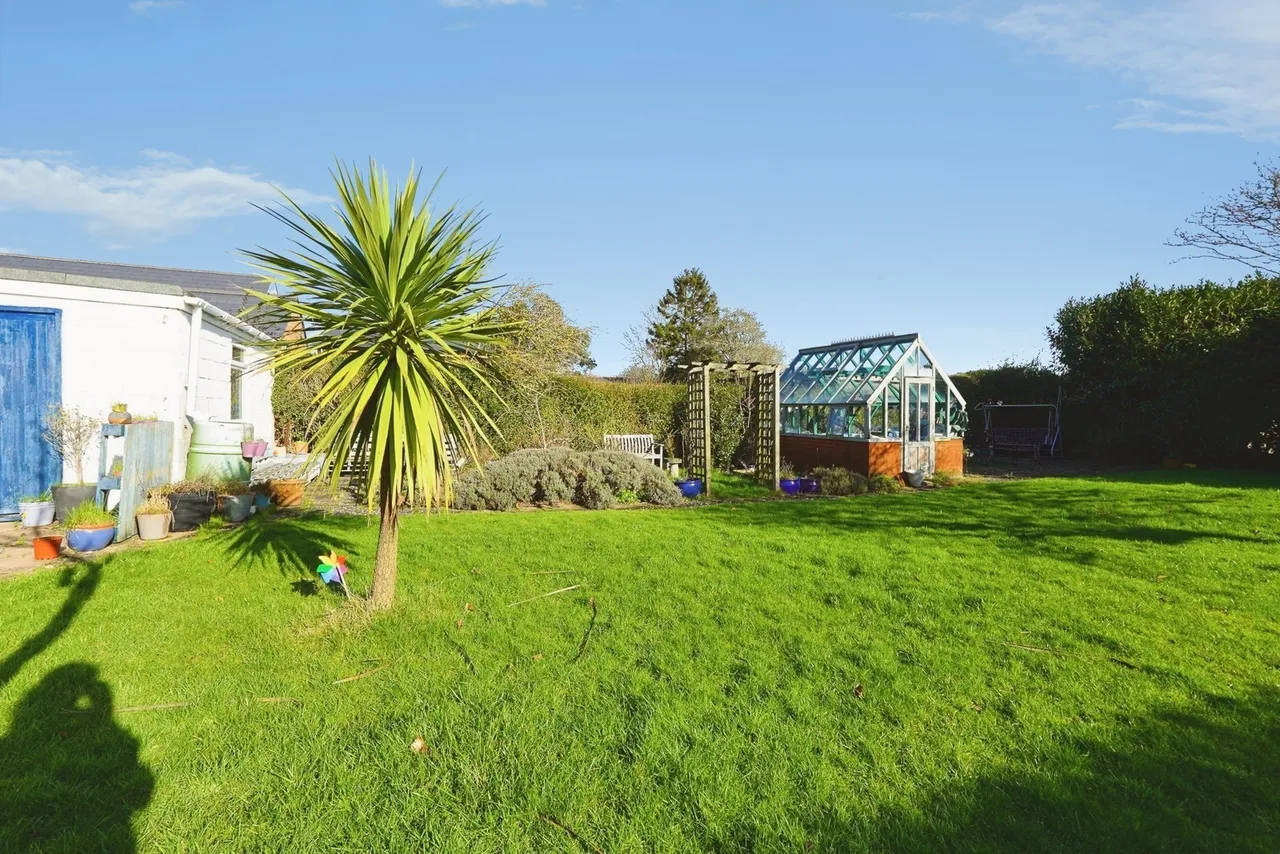 Bewsbury Cross Lane, Whitfield, Dover, Kent, CT16, photo 16